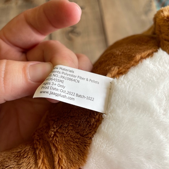 Bucee Plush - Picture 7 of 7